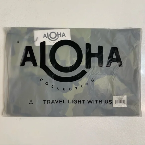 NEW ALOHA Collection “Camo” Reversible Tote in “Hunter on Olive” - Picture 7 of 9